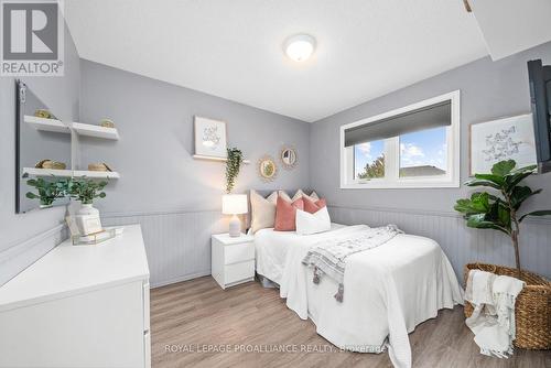 1686 Radcliffe Drive, Oshawa (Samac), ON - Indoor Photo Showing Bedroom