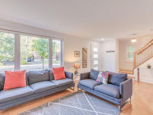 Living room - 11831 Rue Lavigne, Montréal (Ahuntsic-Cartierville), QC - Indoor Photo Showing Living Room