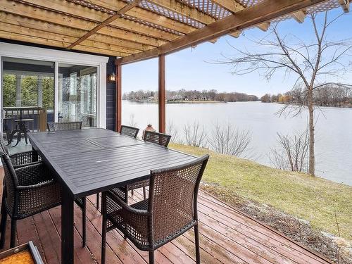 Terrasse - 2 Rue Tétrault, Saint-Mathias-Sur-Richelieu, QC - Outdoor With Body Of Water