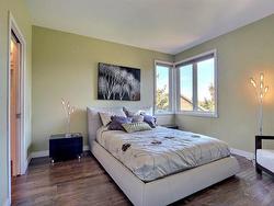 Master bedroom - 