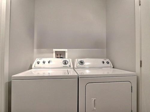 Laundry room - 304-60 Boul. Bélanger, Beaupré, QC - Indoor Photo Showing Laundry Room