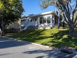 10 Clearview Crescent  Dartmouth, NS B3A 2M8