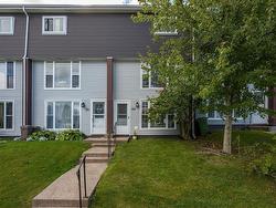 46 Cavendish Road  Halifax, NS B3P 2J7