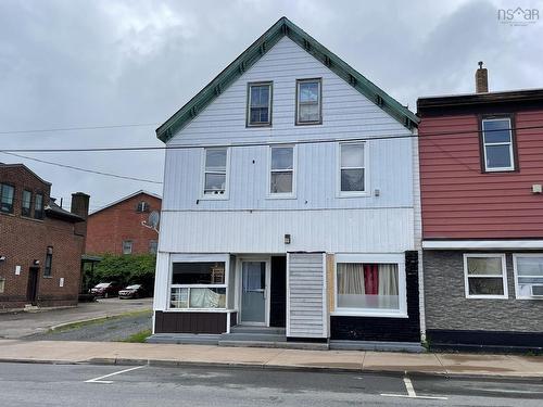 260-262 Foord Street, Stellarton, NS 