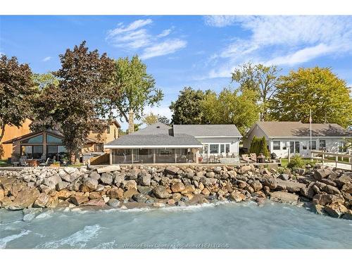 397 Lakeside, Amherstburg, ON 