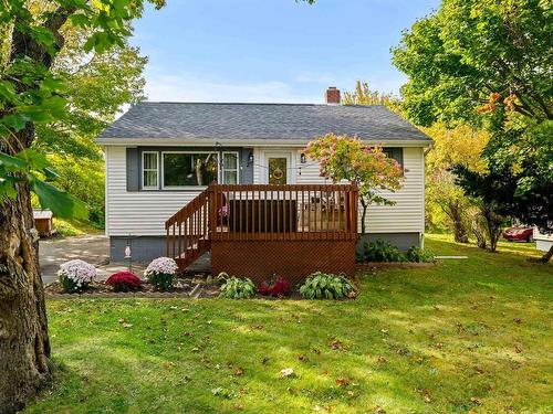 2 Killarney Drive, Bedford, NS 