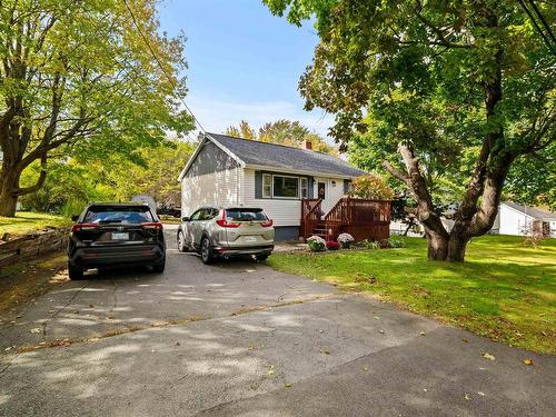 2 Killarney Drive, Bedford, NS 