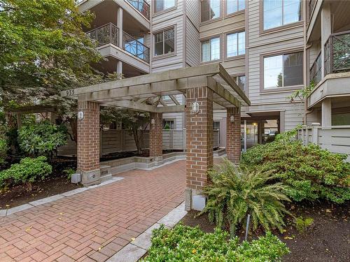 212-935 Johnson St, Victoria, BC - Outdoor With Balcony