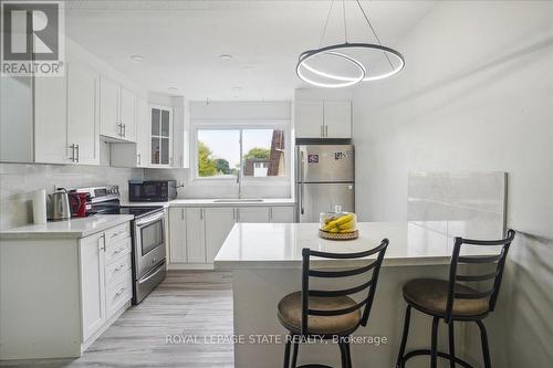 12 - 36 Greendale Drive, Hamilton, ON - Indoor Photo Showing Kitchen With Stainless Steel Kitchen