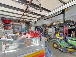 Garage - 