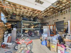 Garage - 