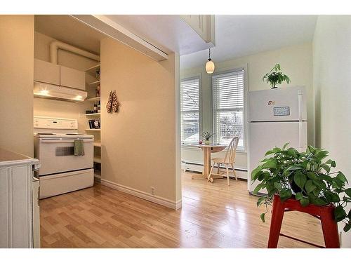 Dwelling - 2221  - 2223 Ch. Du Fleuve, Lévis (Les Chutes-De-La-Chaudière-Est), QC - Indoor Photo Showing Kitchen