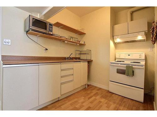 Dwelling - 2221  - 2223 Ch. Du Fleuve, Lévis (Les Chutes-De-La-Chaudière-Est), QC - Indoor Photo Showing Kitchen