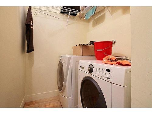 Dwelling - 2221  - 2223 Ch. Du Fleuve, Lévis (Les Chutes-De-La-Chaudière-Est), QC - Indoor Photo Showing Laundry Room