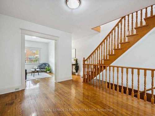 19 Curzon St, Toronto, ON - Indoor Photo Showing Other Room