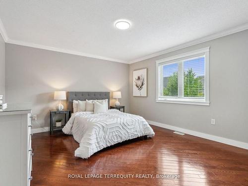 69 Bellhouse Pl, Whitby, ON - Indoor Photo Showing Bedroom