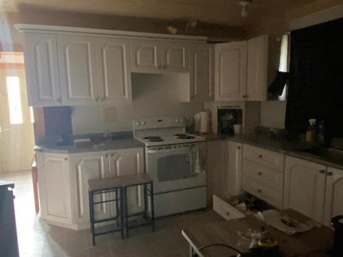 632 Main Street, Geraldton, Greenstone, ON - Indoor Photo Showing Kitchen