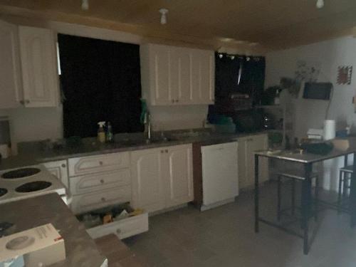 632 Main Street, Geraldton, Greenstone, ON - Indoor Photo Showing Kitchen