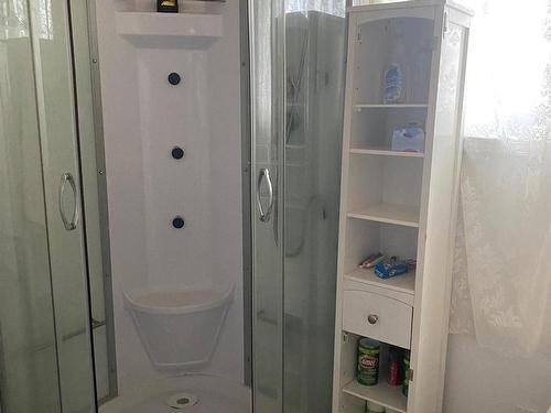 632 Main Street, Geraldton, Greenstone, ON - Indoor Photo Showing Bathroom