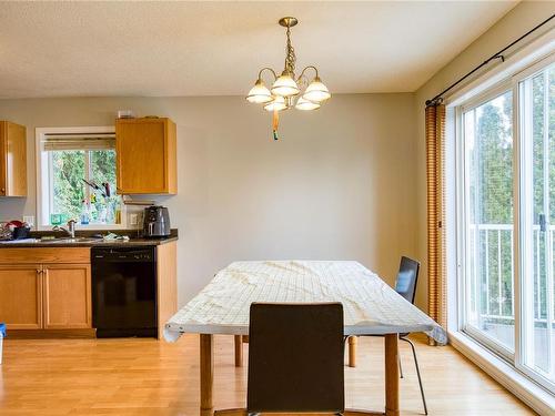 B-1639 Bowen Rd, Nanaimo, BC - Indoor Photo Showing Dining Room