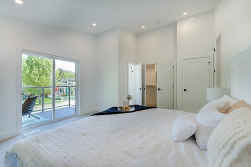 1-787 Lawson Avenue, Kelowna, BC - Indoor Photo Showing Bedroom