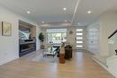 1-787 Lawson Avenue, Kelowna, BC  - Indoor Photo Showing Living Room 