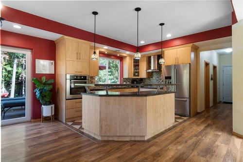 1534 Recline Ridge Road, Tappen, BC - Indoor Photo Showing Kitchen