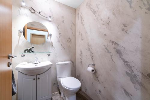 1534 Recline Ridge Road, Tappen, BC - Indoor Photo Showing Bathroom