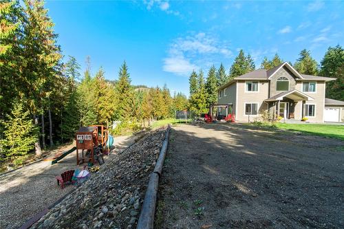 1534 Recline Ridge Road, Tappen, BC - Outdoor