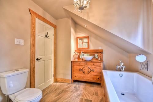 Bathroom - 801 5E Rang O., Lochaber-Partie-Ouest, QC 