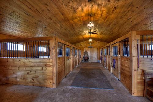 Stable - 801 5E Rang O., Lochaber-Partie-Ouest, QC 