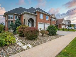 112 Summer Field Way  Dartmouth, NS B2W 6M7