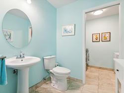 Powder room - 