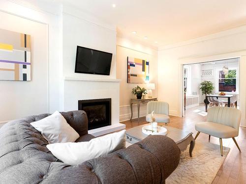 Salon - 3852 Av. Marlowe, Montréal (Côte-Des-Neiges/Notre-Dame-De-Grâce), QC - Indoor Photo Showing Living Room With Fireplace