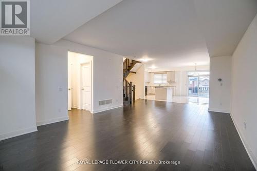 Upr Fl - 415 Veterans Drive, Brampton, ON - Indoor Photo Showing Living Room