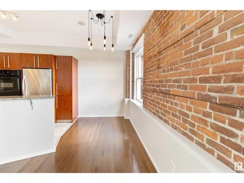 #511 10728 82 Av Nw, Edmonton, AB - Indoor Photo Showing Kitchen