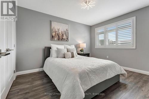 20 - 35 Midhurst Heights, Hamilton, ON - Indoor Photo Showing Bedroom