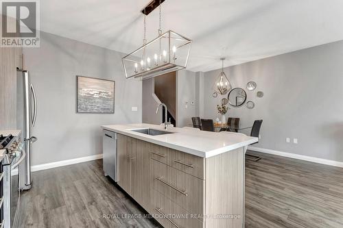 20 - 35 Midhurst Heights, Hamilton, ON - Indoor Photo Showing Kitchen