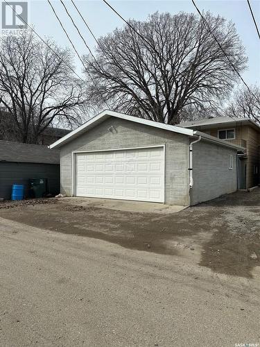 1715 St John Street, Regina, SK - Outdoor