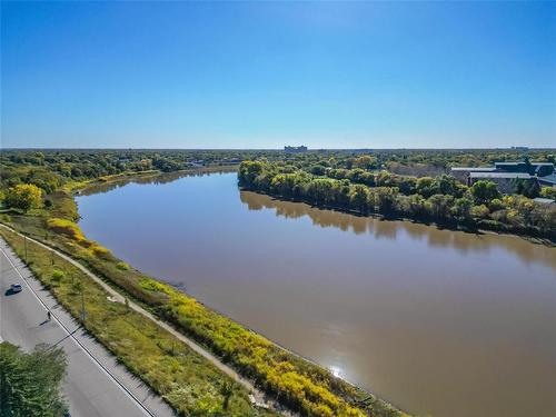 593 Lyndale Drive, Winnipeg, MB - Outdoor With Body Of Water With View