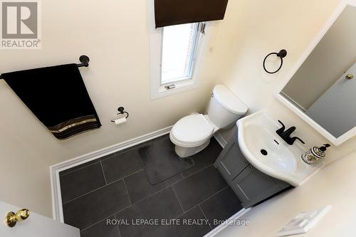 52 - 400 Bloor Street, Mississauga, ON - Indoor Photo Showing Bathroom