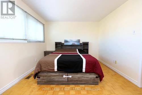 52 - 400 Bloor Street, Mississauga, ON - Indoor Photo Showing Bedroom