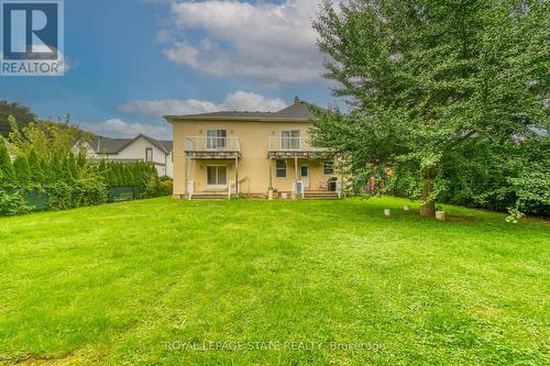 7 Robinson Street S, Grimsby, ON - Outdoor With Balcony