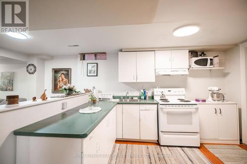 3582 Nablus Gate, Mississauga, ON - Indoor Photo Showing Kitchen