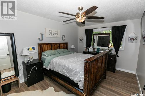 127 Atlantic Avenue, Kerrobert, SK - Indoor Photo Showing Bedroom