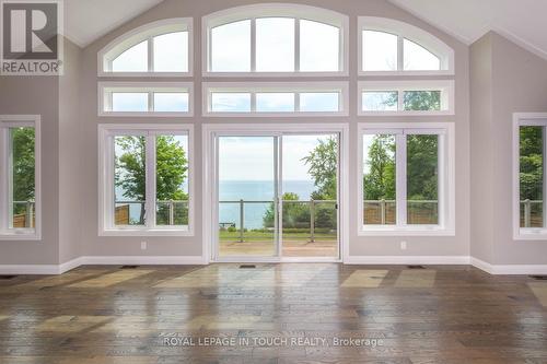 57A Maplewood Parkway, Oro-Medonte, ON - Indoor Photo Showing Other Room