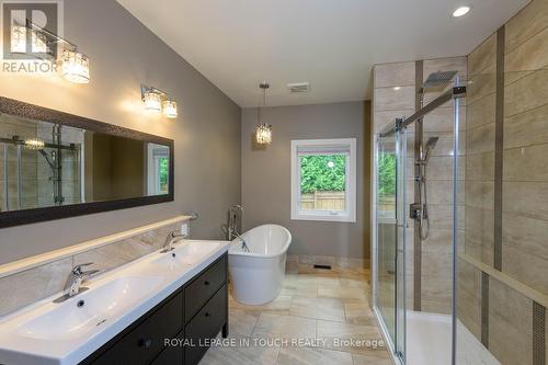 57A Maplewood Parkway, Oro-Medonte, ON - Indoor Photo Showing Bathroom