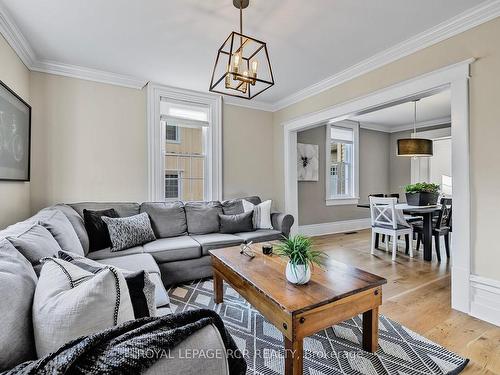 88 Mill St, Orangeville, ON - Indoor Photo Showing Living Room