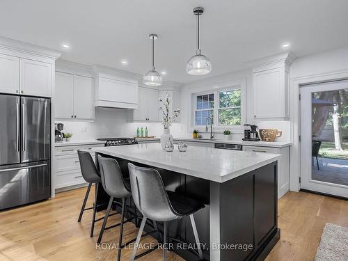 88 Mill St, Orangeville, ON - Indoor Photo Showing Kitchen With Upgraded Kitchen