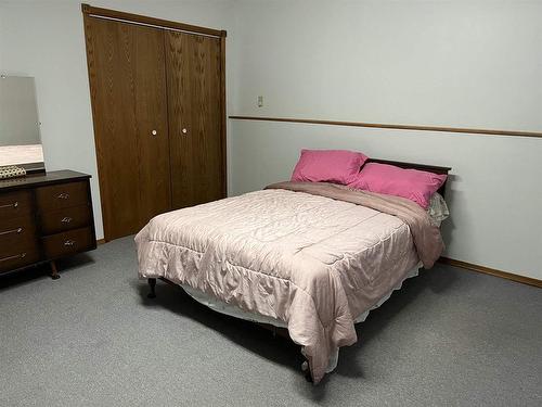 3590 Hwy 11/71, Devlin, ON - Indoor Photo Showing Bedroom